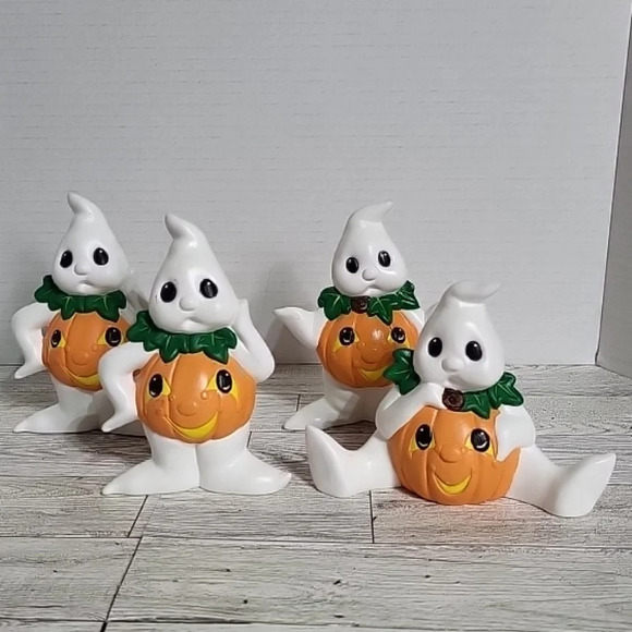 Spooky Ceramic Set of 4 Pumpkin Ghosts Nostalgic Halloween Decor  Handpainted 5" - Picture 1 of 7